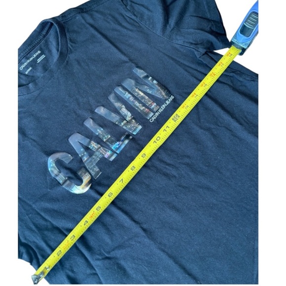 Calvin Klein New York Cityscape Buildings Black Graphic Tee - Picture 7 of 8